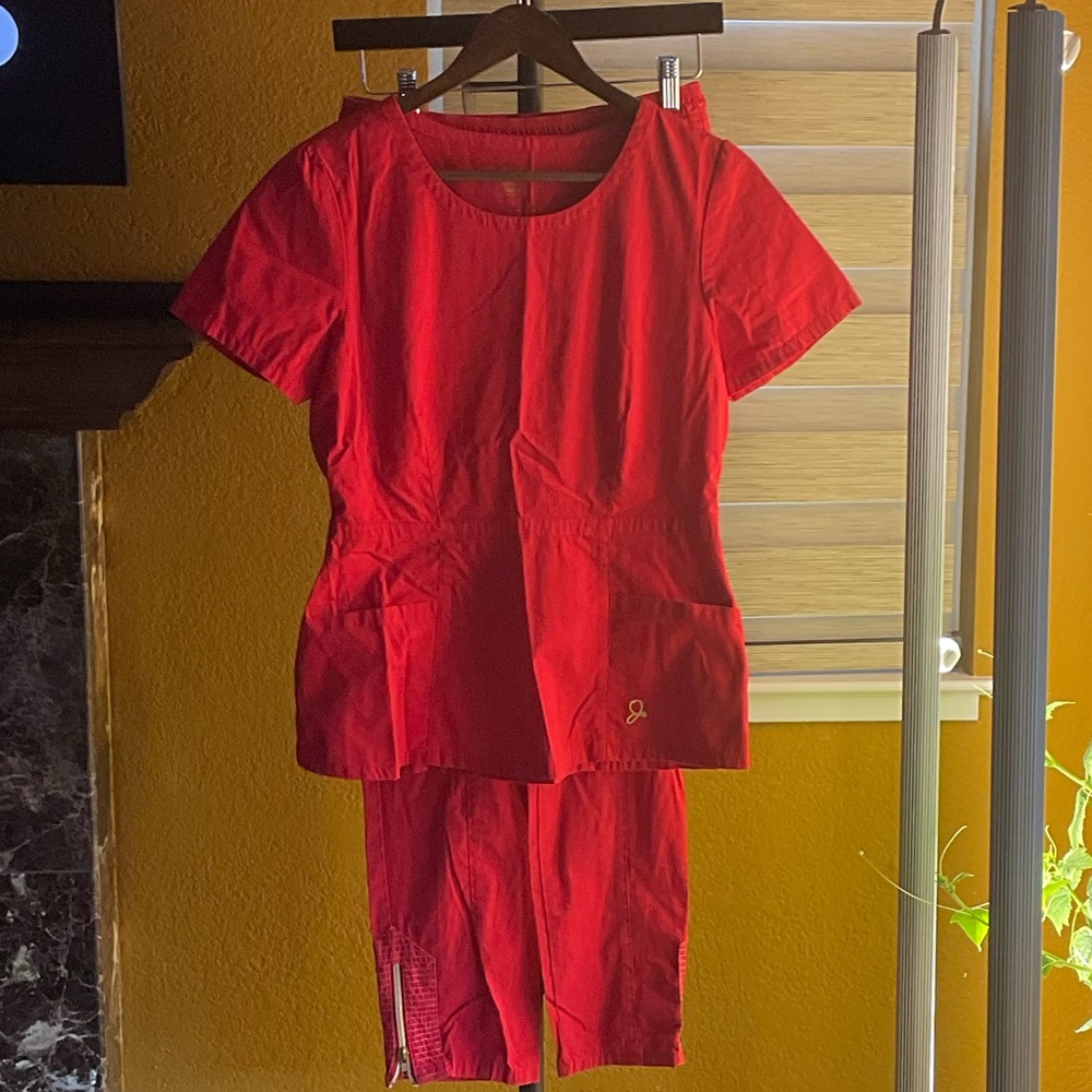 Jaanuu Red Scrub Set